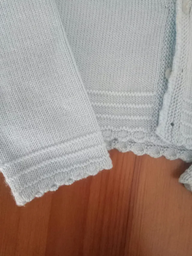 Rebeca bebé celeste