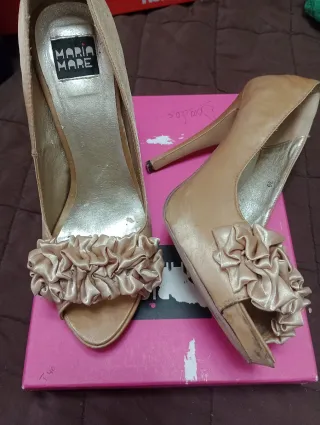 Lote Botas y Zapatos Negros y Rojos