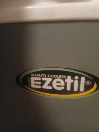 Nevera portátil Ezetil para camper