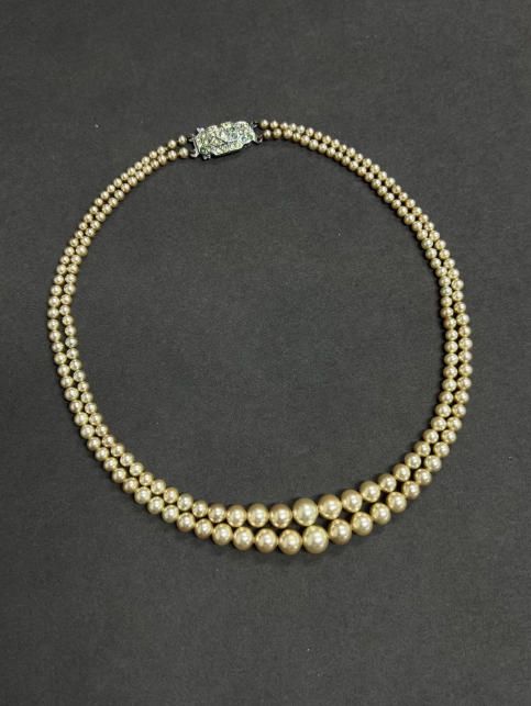 Collar doble perlas con cierre joya