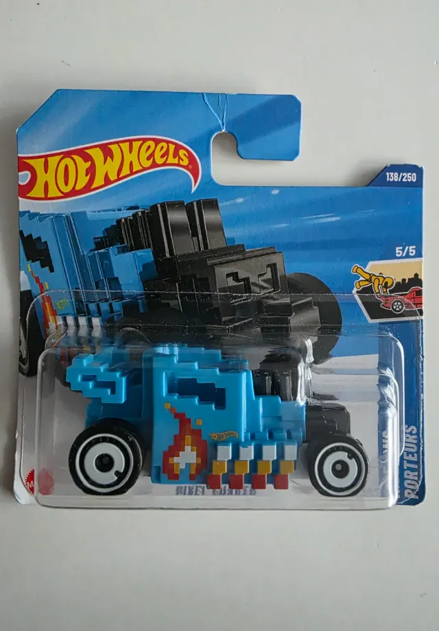 Hotwheels Pixelated Truck 138/250