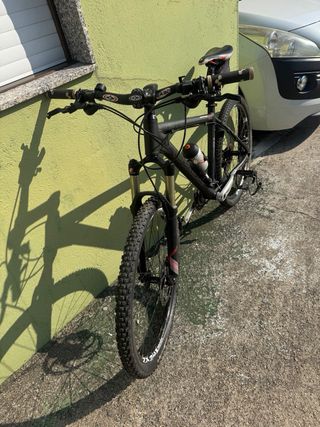 Bicicleta Montaña CUBE Talla M Poco Uso