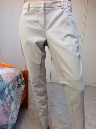 Pantaloni donna beige Pari al nuovo