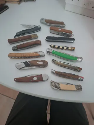 Coltelli militari in vendita