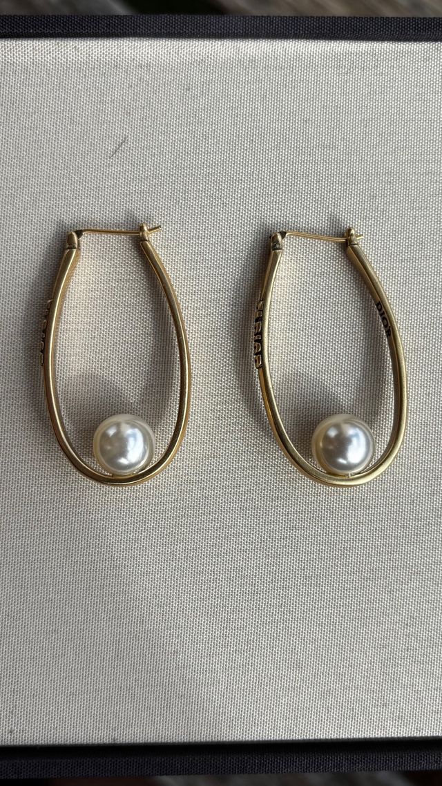 Dior pendientes dorados J’Adior perla