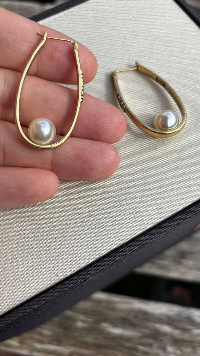 Dior pendientes dorados J’Adior perla