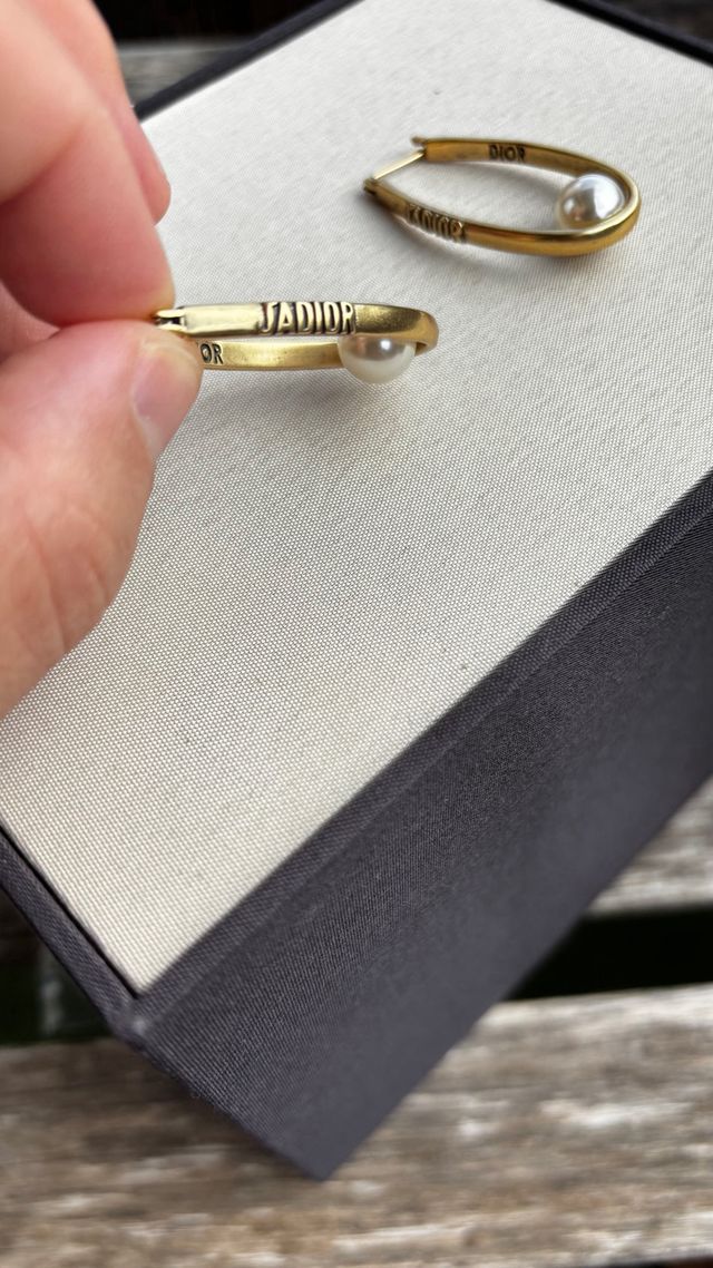 Dior pendientes dorados J’Adior perla