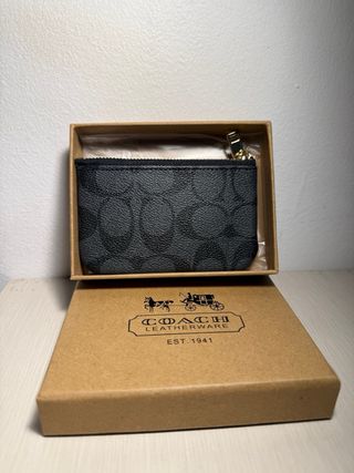 Monedero/Tarjetero Coach Negro y Dorado