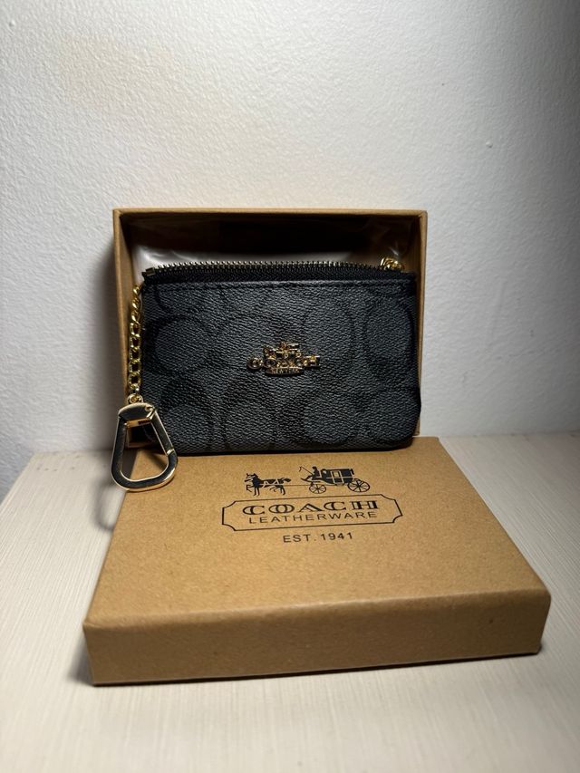 Monedero/Tarjetero Coach Negro y Dorado