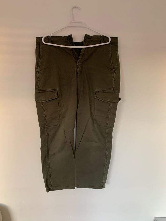 Pantalones cargo Uniqlo verdes