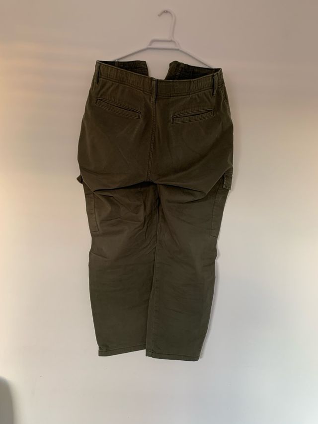 Pantalones cargo Uniqlo verdes