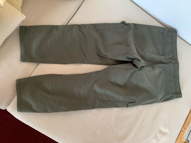 Pantalones cargo Uniqlo verdes