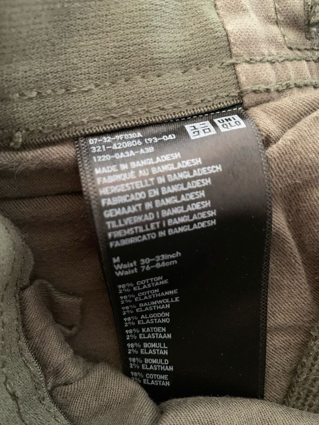 Pantalones cargo Uniqlo verdes