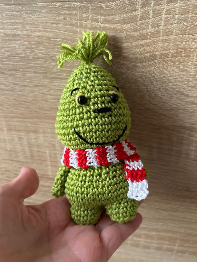 Grinch uncinetto sciarpa natalizia