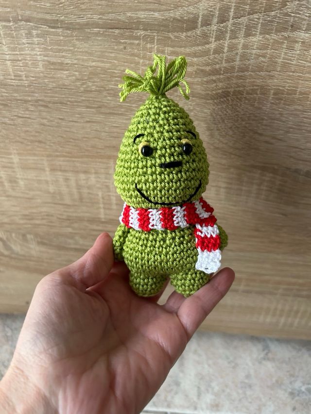 Grinch uncinetto sciarpa natalizia