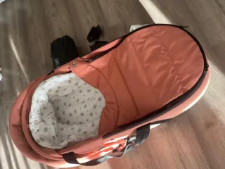 Capazo Yoyo Babyzen color terracota