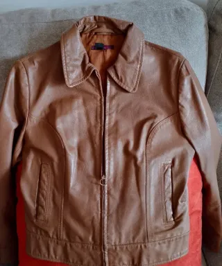 Cazadora de cuero Camel