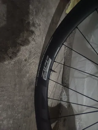 Zipp 303 Firecrest Ruedas Carbono