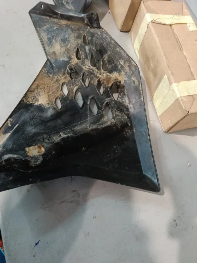 Tapas laterales KTM 2008-2011