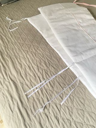 Chichonera protectora cuna blanca