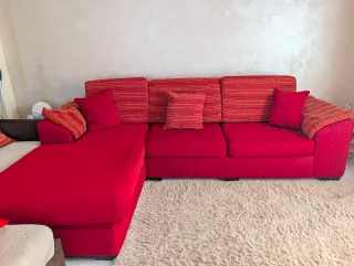 Divano angolare artigianale rosso