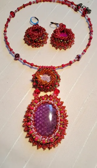 Conjunto Collar y Pendientes Artesanales