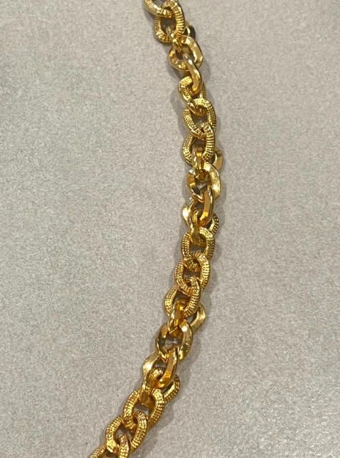 Conjunto collar y pulsera dorados