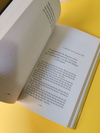 CRONICA DEL DESASTRE: ZAPATAZOS, MARAGALLADAS Y...