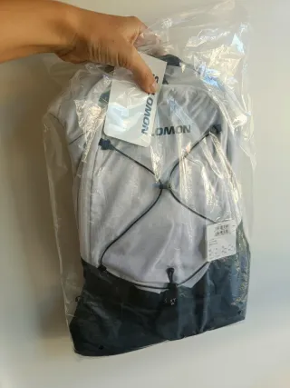 Mochila Running/Trekking Salomon 6L blanca NUEVA