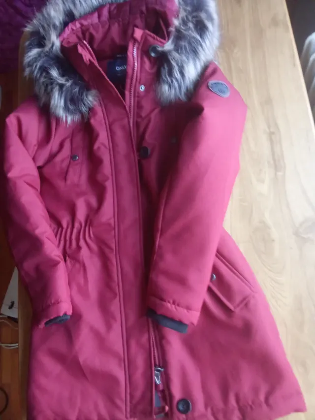 Parka burdeos ONLY nueva