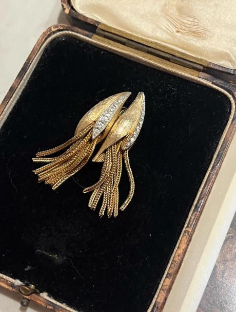 Pendientes vintage dorados con flecos