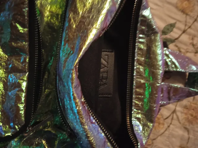 Mochila Zara Holográfica