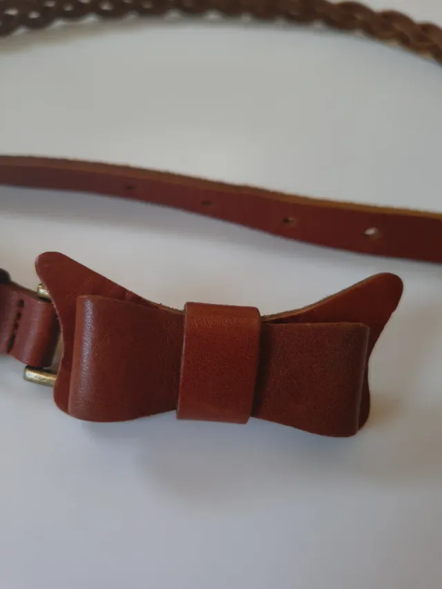 Cinturón de cuero trenzado con lazo