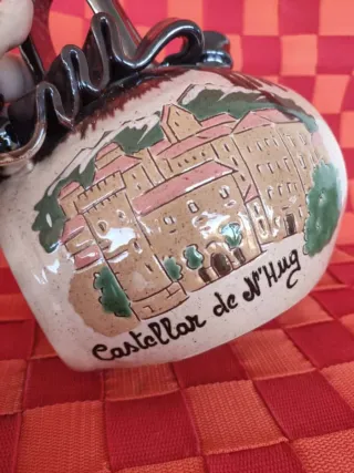Jarrón/Botijo con motivos de Castellar de n'Hug.