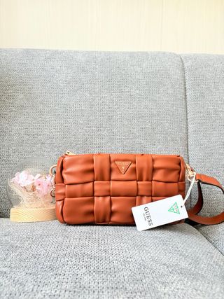 Borsa Guess marrone intrecciata nuova