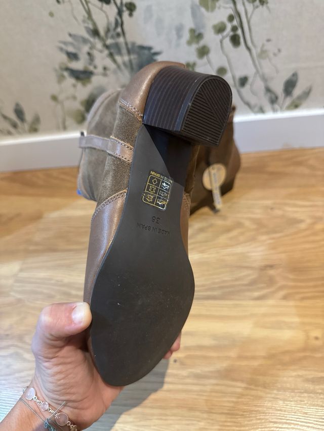 Botines Mary Paz serraje y piel marrón