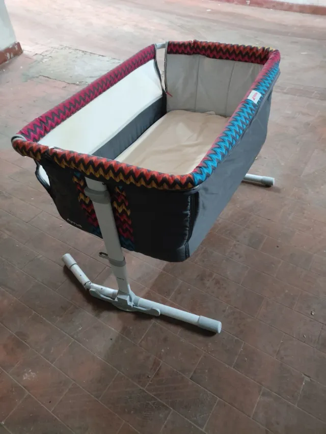 Culla next to me Zibos Ama