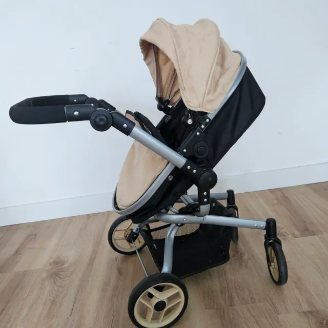 Carrito de muñecas Miyo