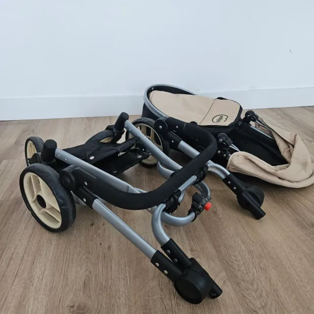 Carrito de muñecas Miyo