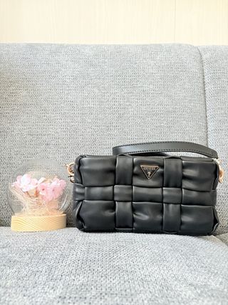 Borsa Guess nera trapuntata nuova