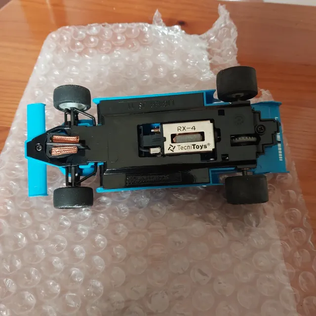 Coche Scalextric Ligier Goodyear Elf