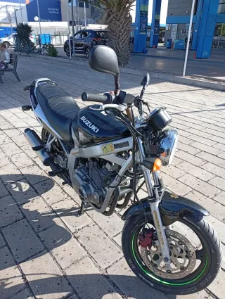 OFERTA POR 10 DIAS...Suzuki GS500. Año 2002