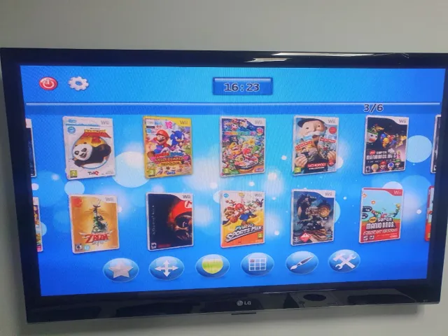 Nintendo Wii Blanca con 2 mandos y más de 50 juego