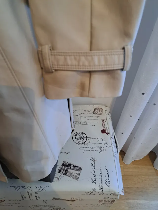 Gabardina beige mujer