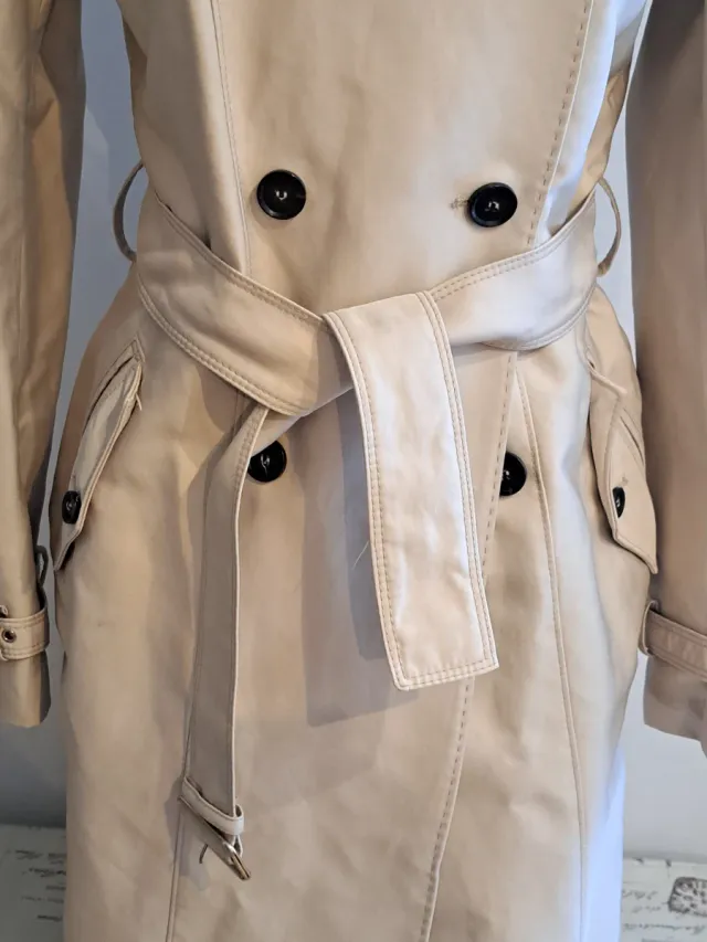 Gabardina beige mujer