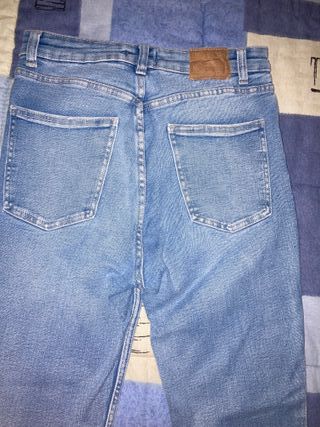 Pantalón vaquero Zara azul