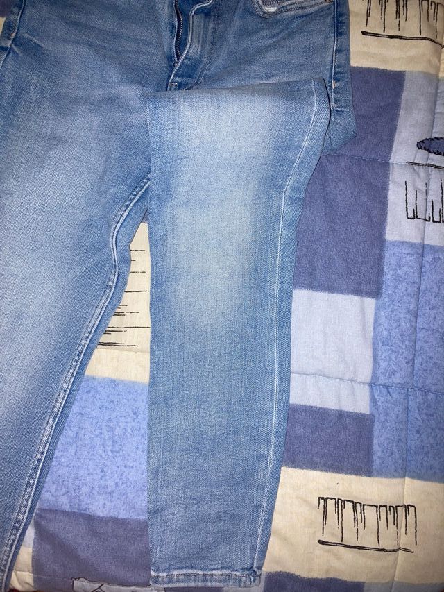 Pantalón vaquero Zara azul