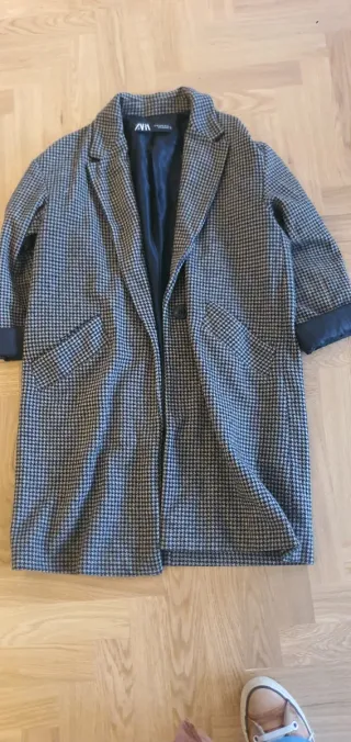 Abrigo estilo British Zara Talla xs