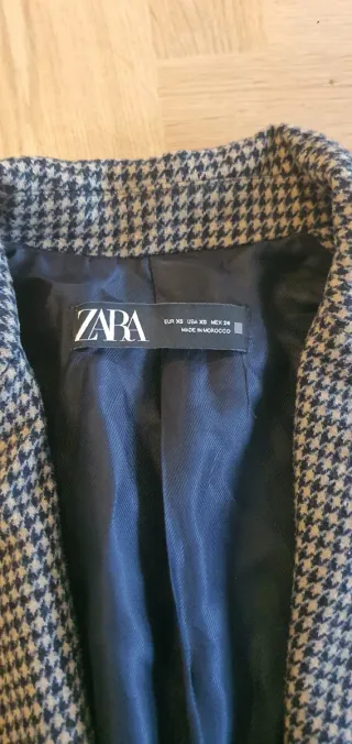 Abrigo estilo British Zara Talla xs