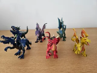 Colección Figuras Dragones Medievales